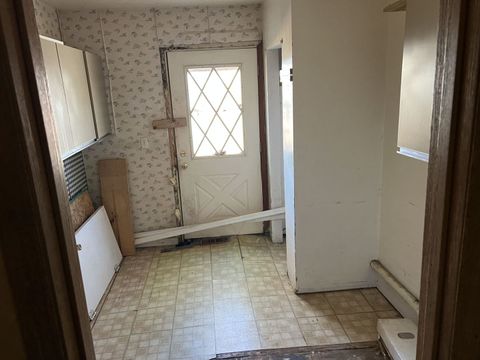 Tiny photo for 405 W Bissell Street, Bloomington, IL 61701 (MLS # 12549141)