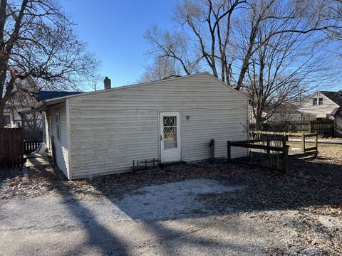 Tiny photo for 405 W Bissell Street, Bloomington, IL 61701 (MLS # 12549141)