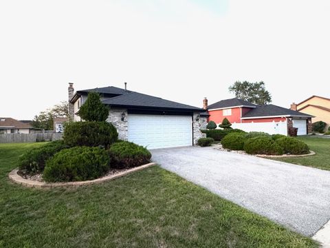 Photo of 4522 Jefferson Drive, Richton Park, IL 60471 (MLS # 12454519)