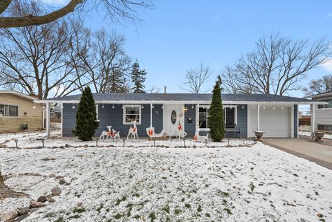 Photo of 11 Greenfield Road, Montgomery, IL 60538 (MLS # 12537993)