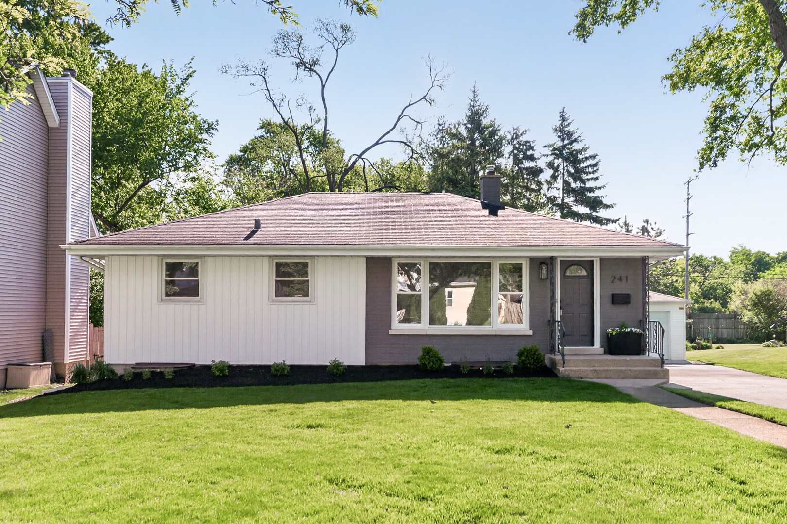 241 S Riverside Drive