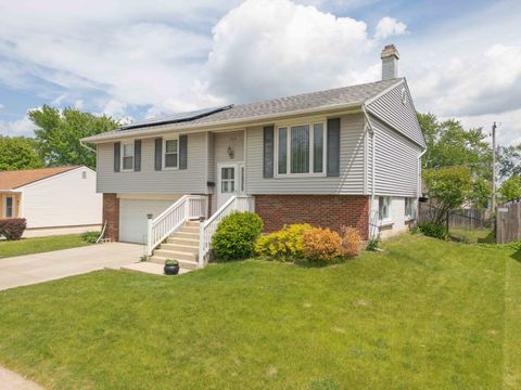 Photo of 309 Hale Avenue, Romeoville, IL 60446 (MLS # 12639872)