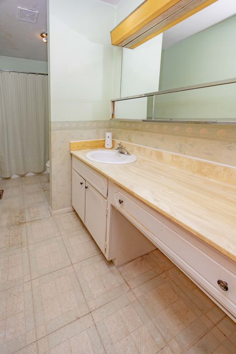 Tiny photo for 309 Hale Avenue, Romeoville, IL 60446 (MLS # 12639872)