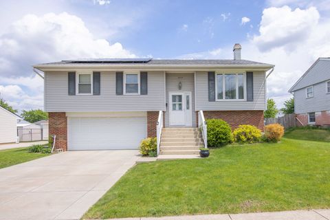 Tiny photo for 309 Hale Avenue, Romeoville, IL 60446 (MLS # 12639872)