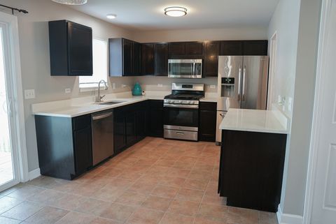 Tiny photo for 7 Gladys Court, South Elgin, IL 60177 (MLS # 12622708)