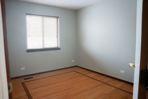 Tiny photo for 7 Gladys Court, South Elgin, IL 60177 (MLS # 12622708)