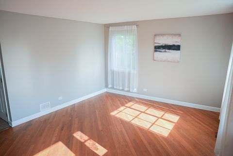 Tiny photo for 7 Gladys Court, South Elgin, IL 60177 (MLS # 12622708)