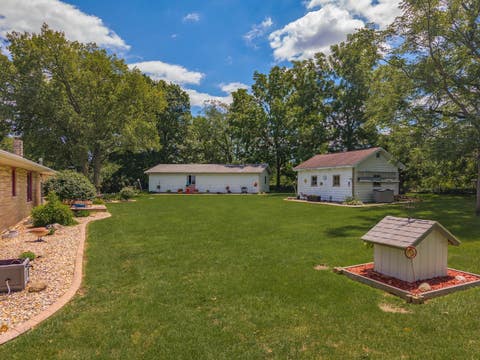 Tiny photo for 1604 Six Points Road, Bloomington, IL 61701 (MLS # 12682960)