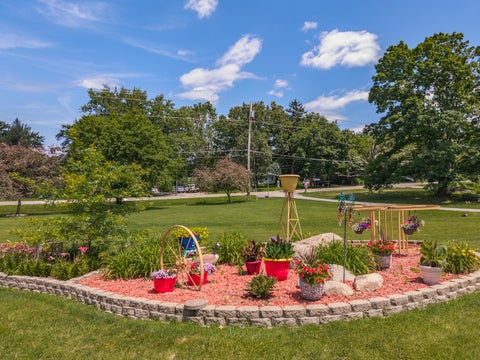 Tiny photo for 1604 Six Points Road, Bloomington, IL 61701 (MLS # 12682960)