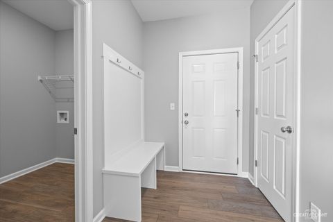 Tiny photo for 512 Quinlan Avenue, DeKalb, IL 60115 (MLS # 12536080)