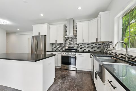 Tiny photo for 3026 Jackson Drive, Arlington Heights, IL 60004 (MLS # 12489046)