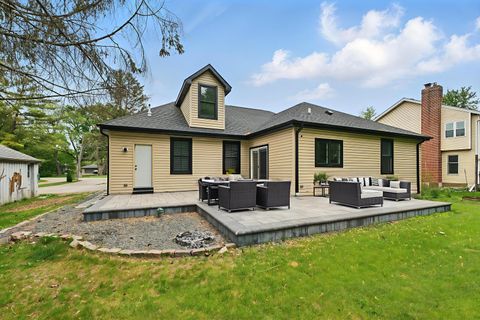 Tiny photo for 3026 Jackson Drive, Arlington Heights, IL 60004 (MLS # 12489046)