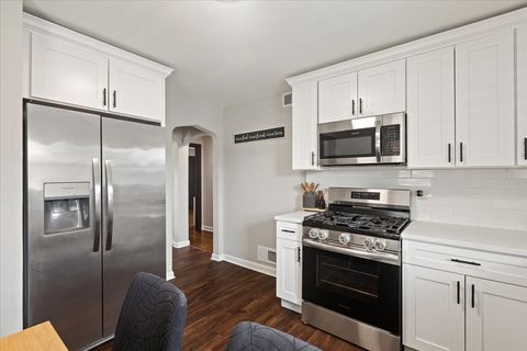 Tiny photo for 4031 Park Avenue, Brookfield, IL 60513 (MLS # 12711825)