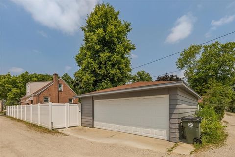 Tiny photo for 4031 Park Avenue, Brookfield, IL 60513 (MLS # 12711825)