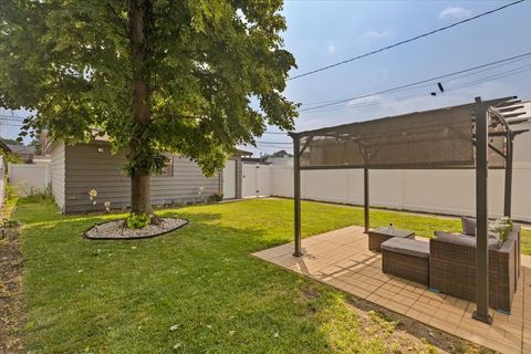 Tiny photo for 4031 Park Avenue, Brookfield, IL 60513 (MLS # 12711825)