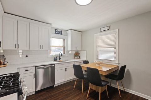 Tiny photo for 4031 Park Avenue, Brookfield, IL 60513 (MLS # 12711825)