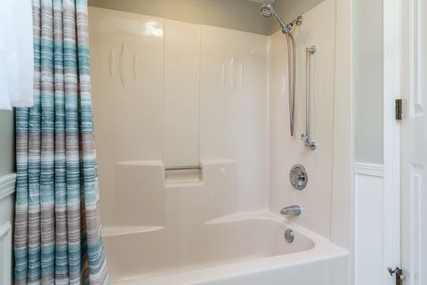 Tiny photo for 5461 Blackthorn Drive, Rockford, IL 61107 (MLS # 12684953)