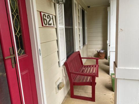Tiny photo for 621 Young Avenue, Batavia, IL 60510 (MLS # 12489898)