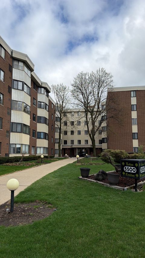 Tiny photo for 5500 Lincoln Avenue #507W, Morton Grove, IL 60053 (MLS # 12606919)