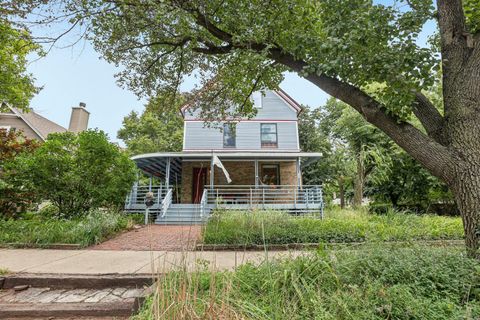 Tiny photo for 1003 Wesley Avenue, Evanston, IL 60202 (MLS # 12597942)