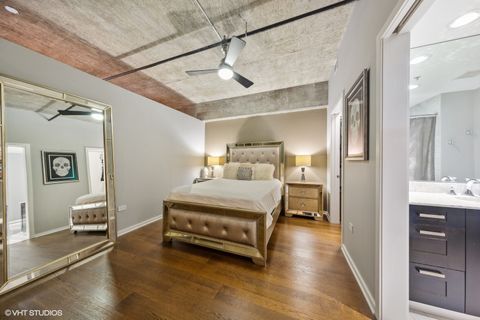 Tiny photo for 240 E Illinois Street #402, Chicago, IL 60611 (MLS # 12560176)