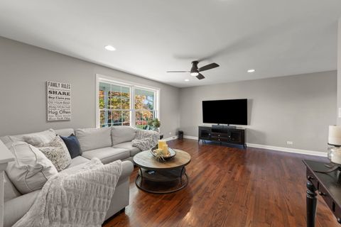 Tiny photo for 14340 Ridge Avenue, Orland Park, IL 60462 (MLS # 12513922)