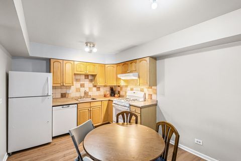 Tiny photo for 9458 Kelvin Lane #103, Schiller Park, IL 60176 (MLS # 12647524)
