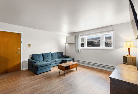 Tiny photo for 9458 Kelvin Lane #103, Schiller Park, IL 60176 (MLS # 12647524)