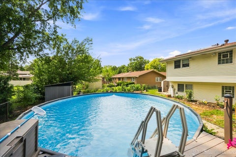 Tiny photo for 624 Shorewood Drive, Shorewood, IL 60404 (MLS # 12748894)