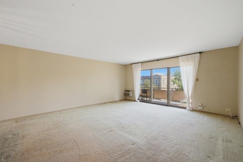 Tiny photo for 1316 W Fargo Avenue #403, Chicago, IL 60626 (MLS # 12703350)