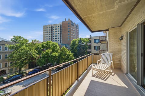 Tiny photo for 1316 W Fargo Avenue #403, Chicago, IL 60626 (MLS # 12703350)