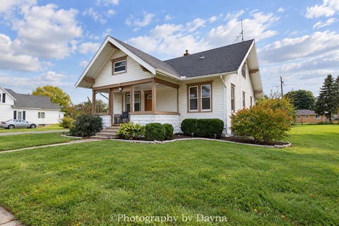 Tiny photo for 560 W Beaver Street, St. Anne, IL 60964 (MLS # 12785711)