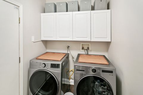 Tiny photo for 338 Millstream Lane, Oswego, IL 60543 (MLS # 12507050)