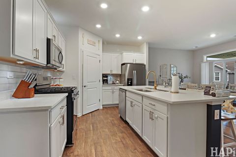 Tiny photo for 1200 Redtail Circle, Woodstock, IL 60098 (MLS # 12643387)