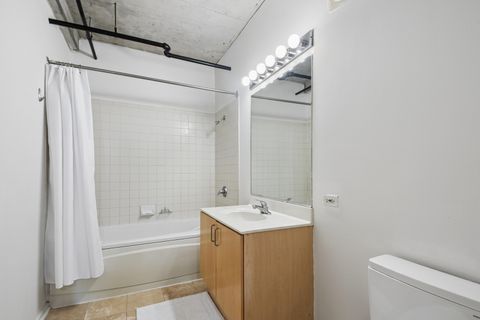 Tiny photo for 700 W Van Buren Street #1105, Chicago, IL 60607 (MLS # 12601729)