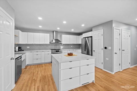 Tiny photo for 1004 Dartmouth Drive, Wheaton, IL 60189 (MLS # 12791139)
