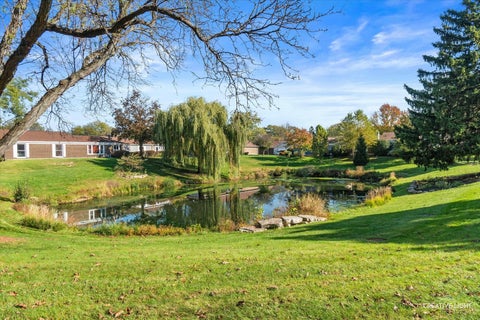 Tiny photo for 1004 Dartmouth Drive, Wheaton, IL 60189 (MLS # 12791139)