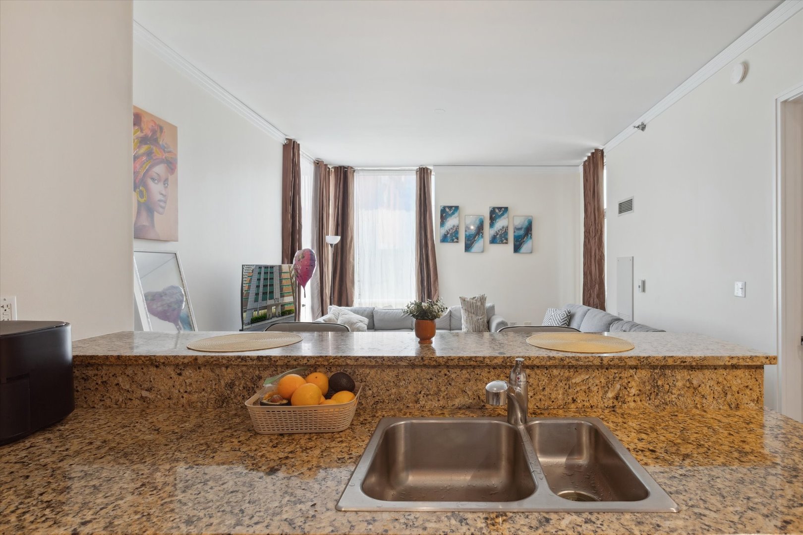 170 W POLK Street 1007