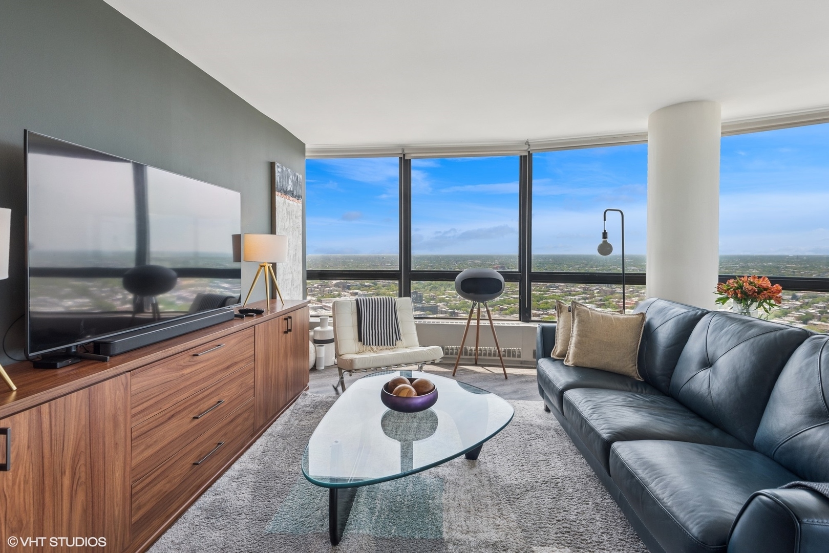 5415 N Sheridan Road 5011