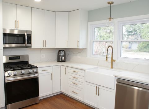 Tiny photo for 305 Maple Street, Glen Ellyn, IL 60137 (MLS # 12472337)