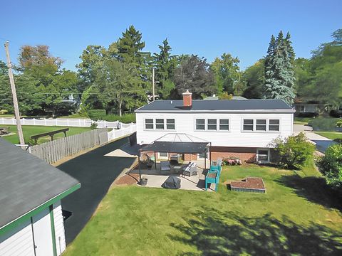 Tiny photo for 305 Maple Street, Glen Ellyn, IL 60137 (MLS # 12472337)