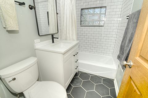 Tiny photo for 305 Maple Street, Glen Ellyn, IL 60137 (MLS # 12472337)