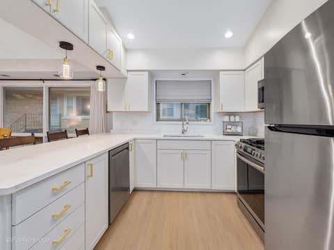 Tiny photo for 901 S Myrtle Avenue, Villa Park, IL 60181 (MLS # 12723116)