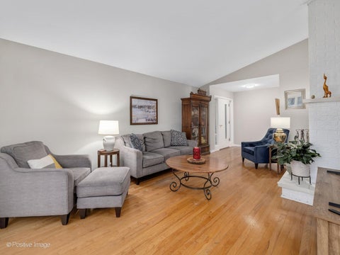 Tiny photo for 901 S Myrtle Avenue, Villa Park, IL 60181 (MLS # 12723116)