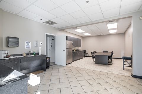 Tiny photo for 1530 E New York Street, Aurora, IL 60505 (MLS # 12314036)