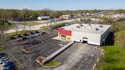 Tiny photo for 1530 E New York Street, Aurora, IL 60505 (MLS # 12314036)