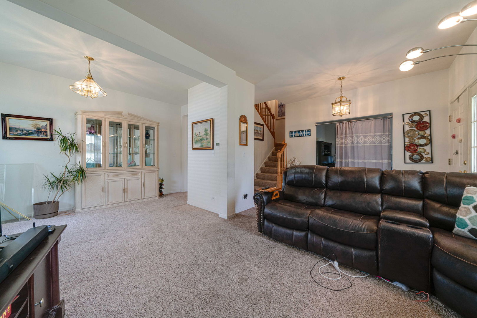 399 W Cambria Drive