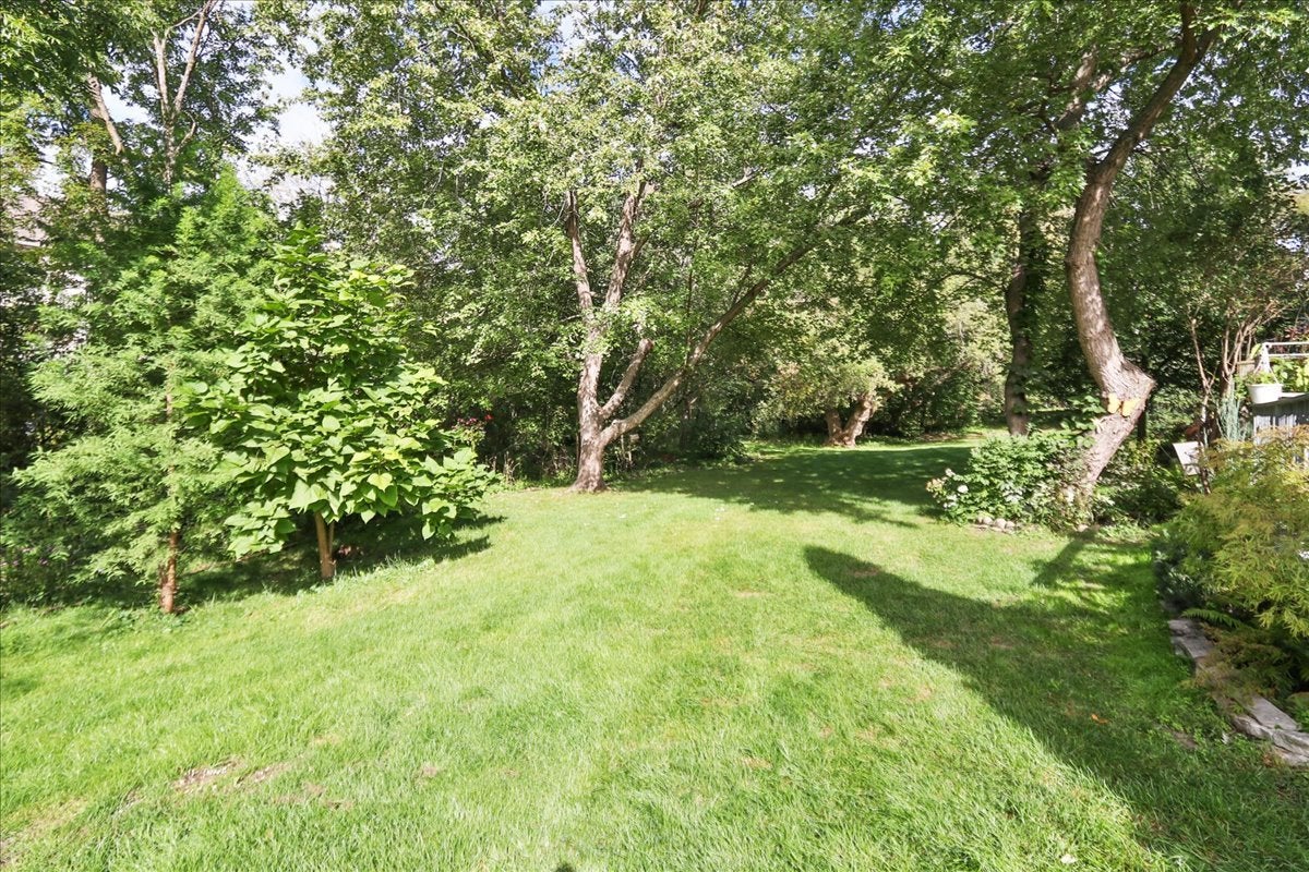 1540 N Broadmoor Court