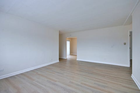 Tiny photo for 600 S York Street #3E, Elmhurst, IL 60126 (MLS # 12734651)