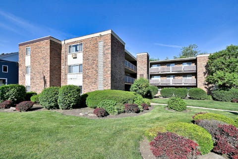Photo of 600 S York Street #3E, Elmhurst, IL 60126 (MLS # 12734651)